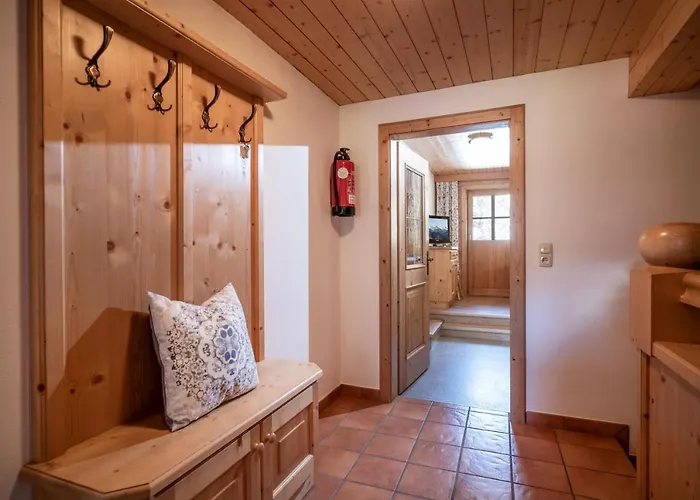 Haus Ausserstein * فينكنبرغ